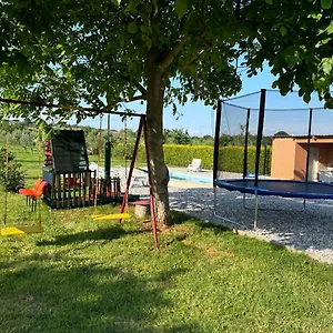 Dora House With Wifi And Outdoor Swimming Pool , Pula Kroatien